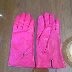 100% Leather Gloves